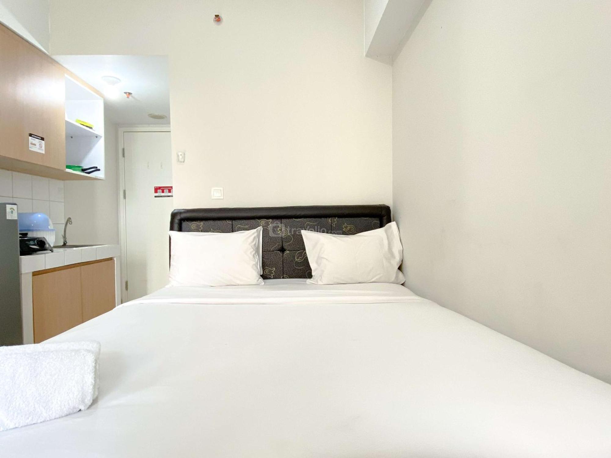 Homey And Simply Look Springlake Summarecon By Travelio *