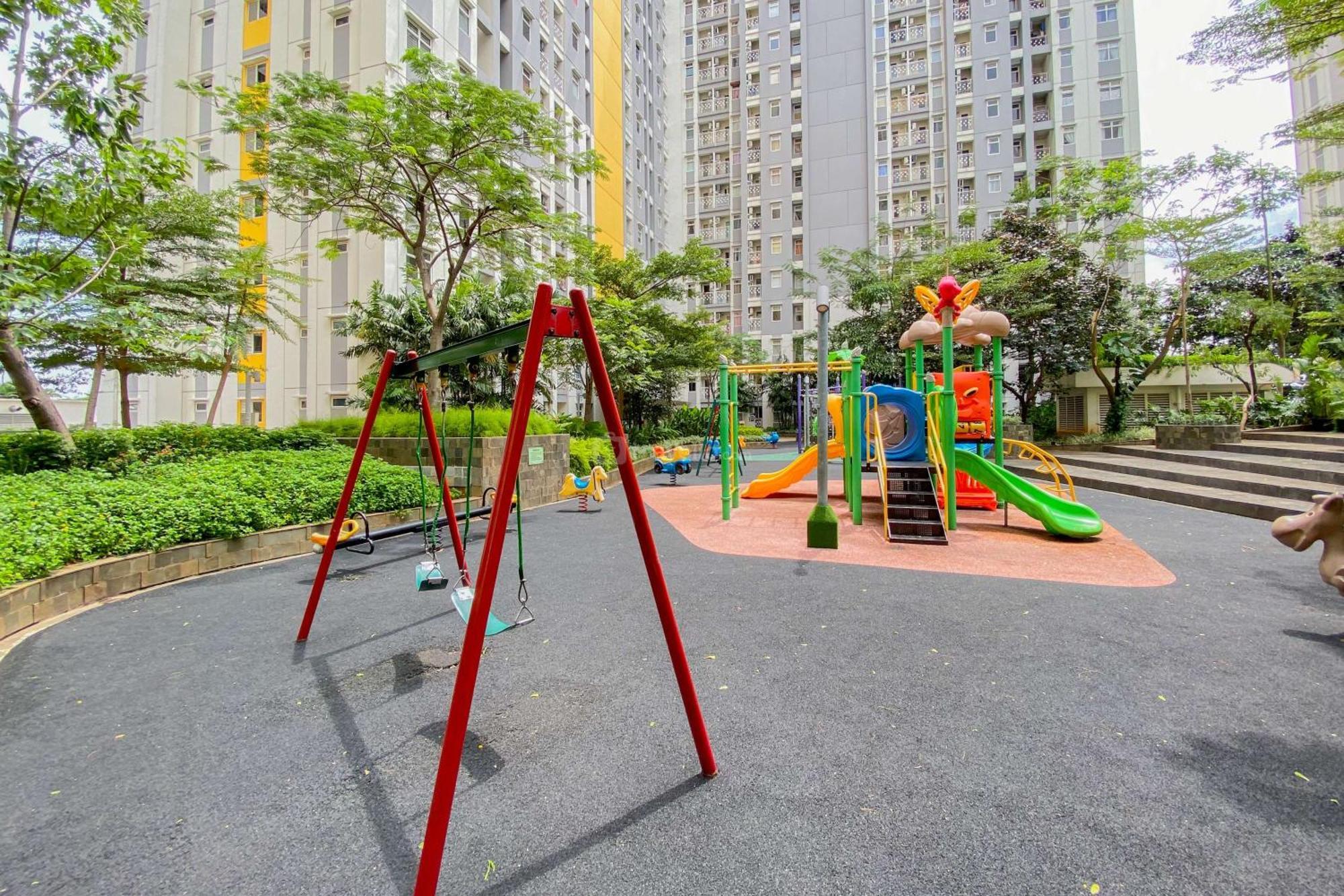 Homey And Simply Look Springlake Summarecon By Travelio Apartemen *